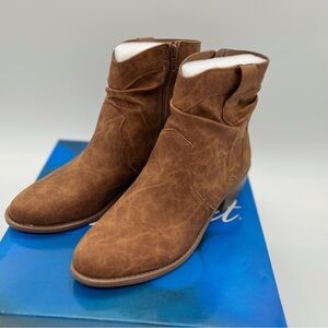 Easy Street Women's Jae Boots, Tan, Sz 9.5 M